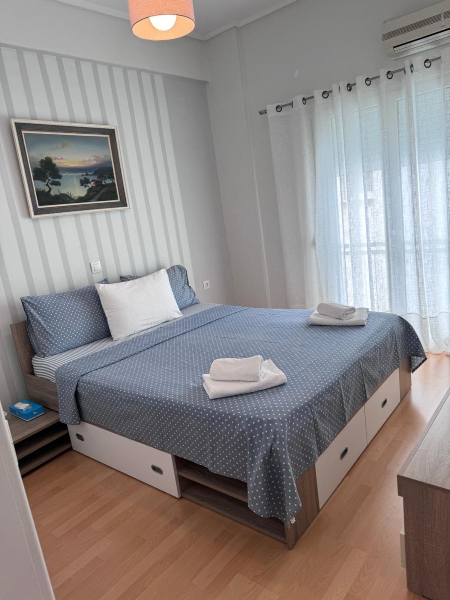 Modern Apartment In Афины Экстерьер фото